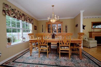 9 Center St, Eatontown, NJ 07724 - photo 5