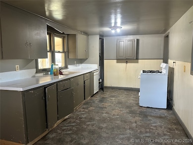 1400 W Seneca St, Okmulgee, OK 74447 - photo 5