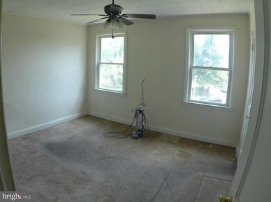 4463 Eldone Rd, Baltimore, MD 21229 - photo 4