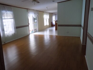 601 Oak Grove Rd, Prentiss, MS 39474 - photo 3