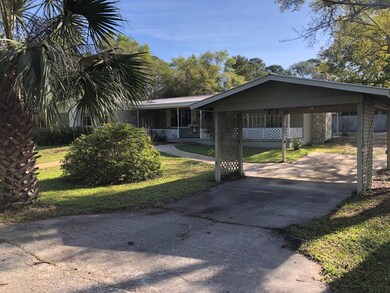 508 9th St, Carrabelle, FL 32322 - photo 2