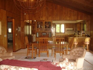Open floor dining kitchen view