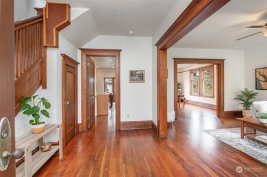 1721 Hoyt Ave, Everett, WA 98201 - photo 2