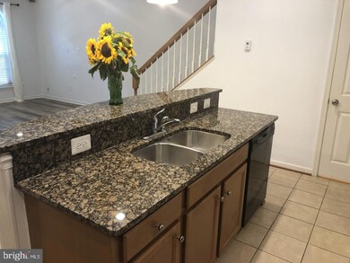 2517 Eastbourne Dr unit 245, Woodbridge, VA 22191 - photo 4