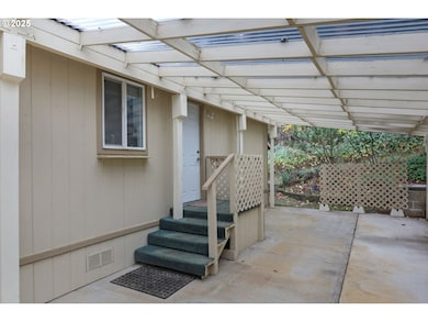 26916 Hwy 36 unit 3, Cheshire, OR 974 - photo 4