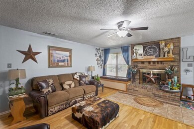 264 S Meadows Dr, Decatur, TX 76234 - photo 6