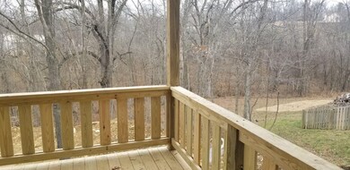 190 Lakeshore Cir, Georgetown, KY 40324 - photo 2