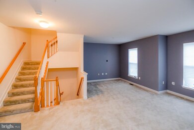 5037 Kimi Gray Ct SE, Washington, DC 20019 - photo 6