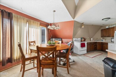 2213 Dining