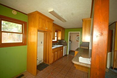 KITCHEN 1