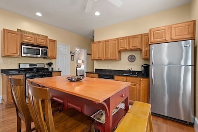 111 Sumner St unit 2, Quincy, MA 02169 - photo 4