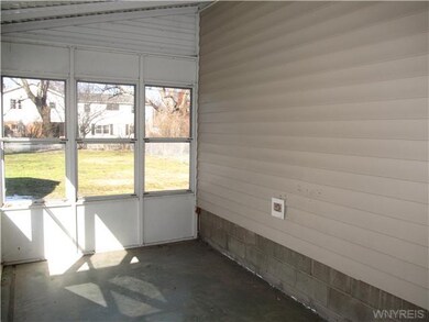 Porch - Enclosed covered patio