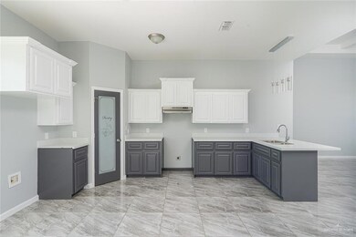 830 Lark Cir, Alamo, TX 78516 - photo 4