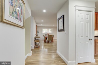 14315 Oakvale St, Rockville, MD 20853 - photo 6