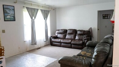 4107 Windward Dr, Lansing, MI 48911 - photo 5