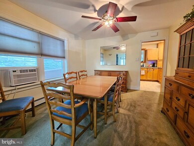 2423 Filbert Ave, Reading, PA 19606 - photo 7