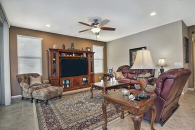 7321 W Silver Spring Way-large-006-007-L