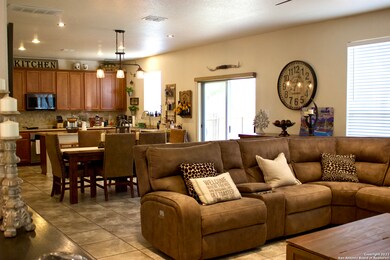 25015 Cooper Cir, San Antonio, TX 78255 - photo 6