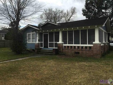 Wrap around screen porch