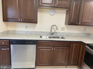 3599 Wharf Ln, Triangle, VA 22172 - photo 4