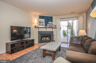 19949 Appledowre Cir, Germantown, MD 20876 - photo 3