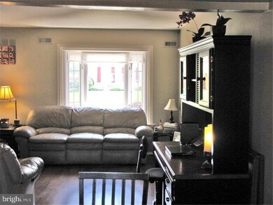 21 Adams St, Swedesboro, NJ 08085 - photo 4