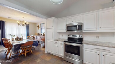 8-Marquis-Way-Kitchen-Dining-Room 1