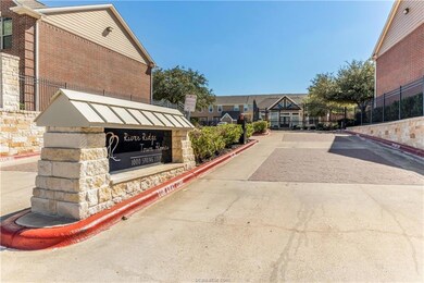 1000 Spring Loop unit 1803, College Station, TX 77840 - photo 4
