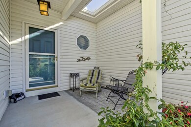 03_517 Cimarron Circle_FrontPatio