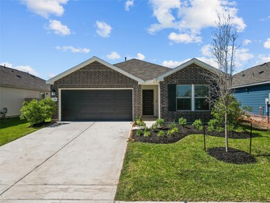 1196 Filly Creek Dr, Alvin, TX 77511 - photo 2