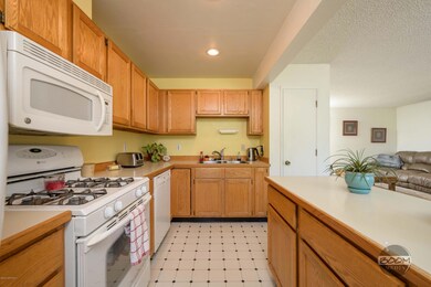 2016 Stonegate Cir Photos-10