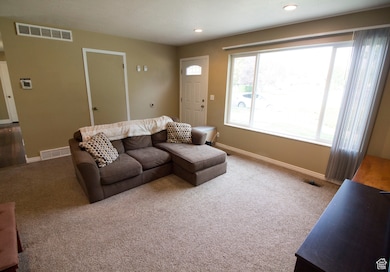 399 N 3425 W, Clearfield, UT 84015 - photo 3