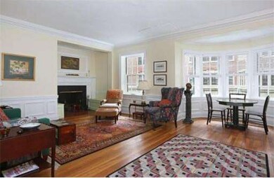 983 Memorial Dr unit 202, Cambridge, MA 02138 - photo 3