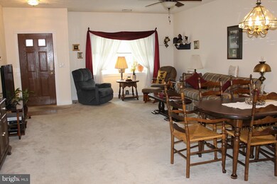 12947 Little Hayden Cir, Hagerstown, MD 21742 - photo 2