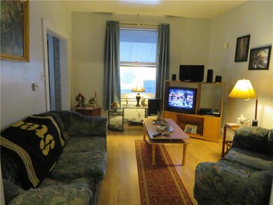 212 Mckinley Ave, East Vandergrift, PA 15629 - photo 7