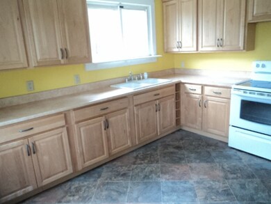 93 Shepard Hill Rd, Danielson, CT 06239 - photo 2