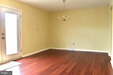 302 E Edgewater Way, Newark, DE 19702 - photo 7