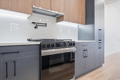 105 Laidlaw Ave unit 2, Jersey City, NJ 07306 - photo 2