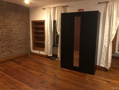 933 W Gordon St, Allentown, PA 18102 - photo 5