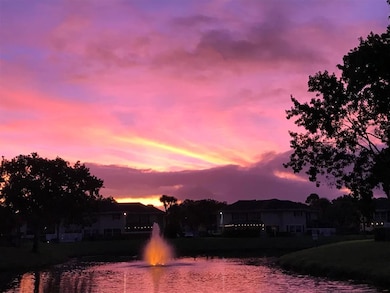 4 Amherst Ct unit D, Royal Palm Beach, FL 33411 - photo 3