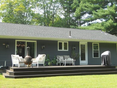 59 Mueller Rd, Holyoke, MA 01040 - photo 4