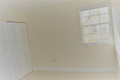 18340 NW 68th Ave unit K, Hialeah, FL 33015 - photo 6