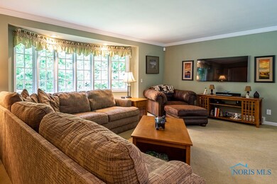 Living Room w/ Huge Bay Window