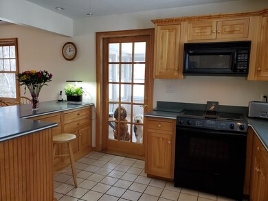 10 Waverly St, Franklin, NH 03235 - photo 4