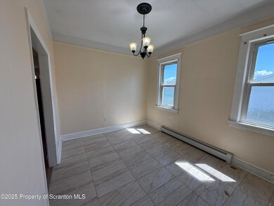 1906 Farr St unit 1, Scranton, PA 18504 - photo 5