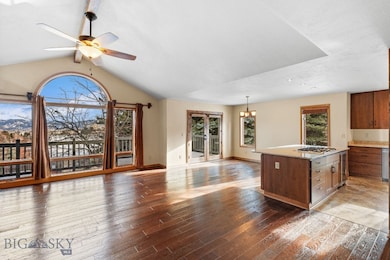 Spacious Living Room and Kitchen