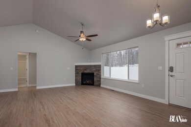004_2021.03.25 . 8657 N Michaelson St