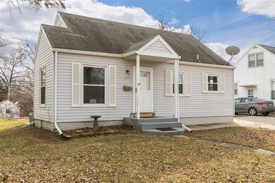 1823 Williams Blvd SW, Cedar Rapids, IA 52404 - photo 2