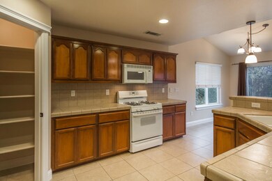 3417 Cockerill Dr, Redding, CA 96002 - photo 3