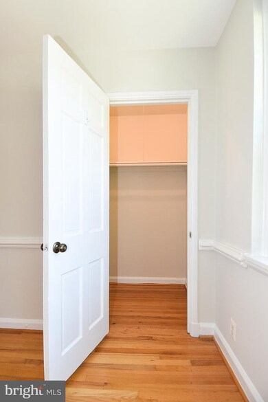 3563 S Stafford St unit B-1, Arlington, VA 22206 - photo 6